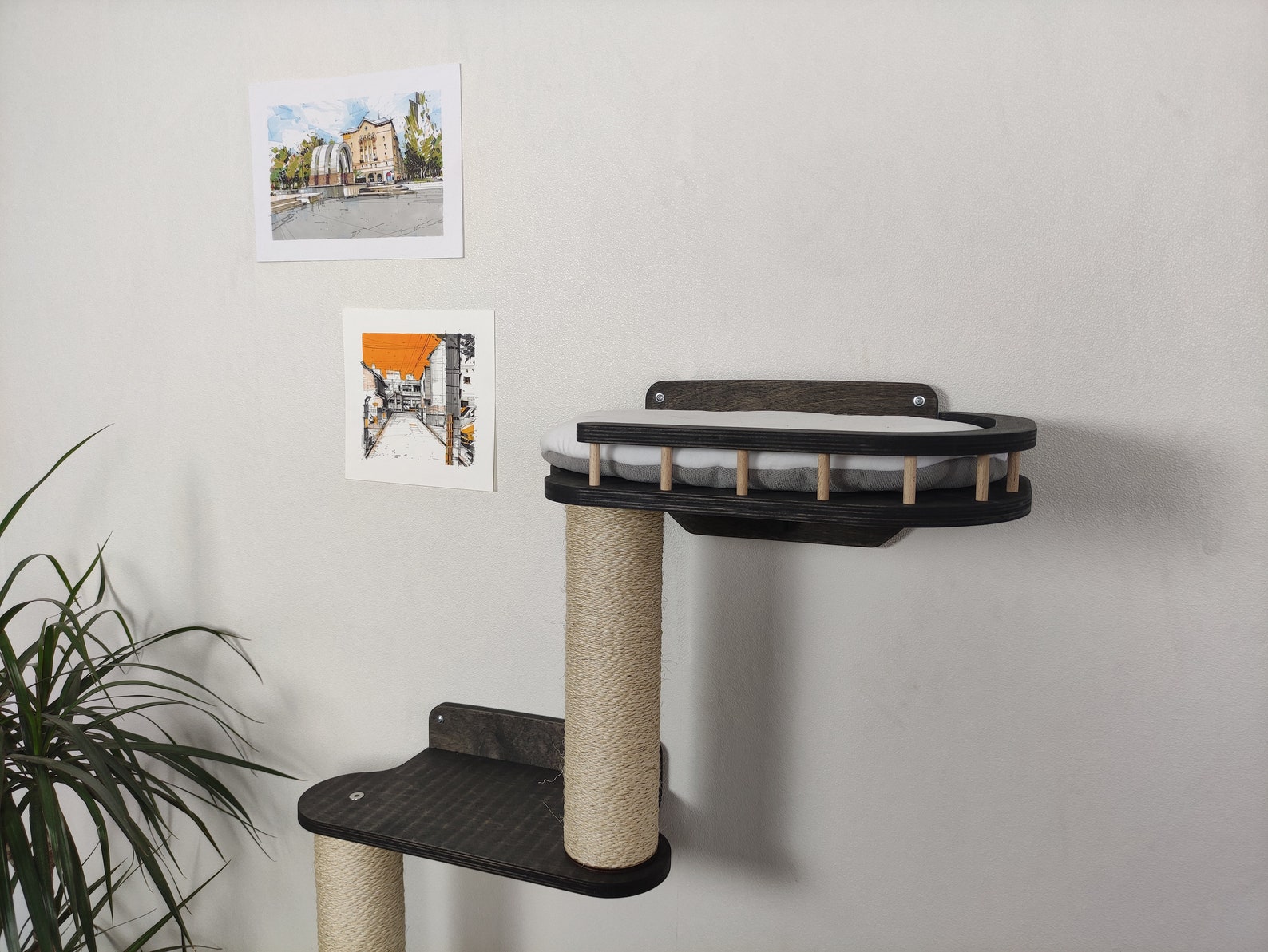 Snake Mini Cat Wall Scratching Tree and Rounded Cat Shelf - CatsPlay ...