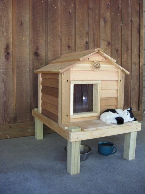 20 Inch Cedar Cat House With Platform Catsplay Superstore